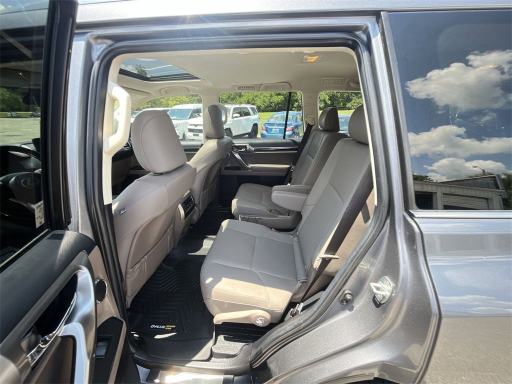 Used 2023 Lexus GX 460 Premium image 23