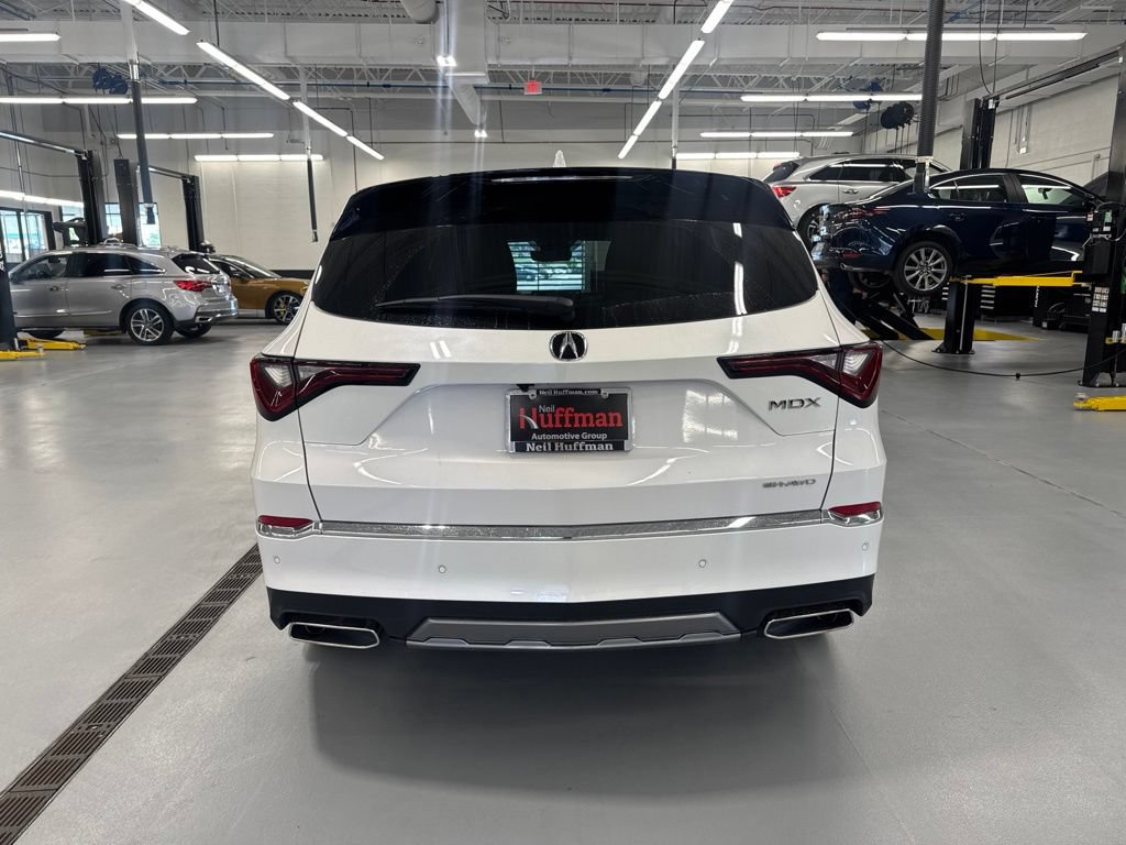 Certified 2026 Acura MDX w/ Technology Package AWD/4WD image 4