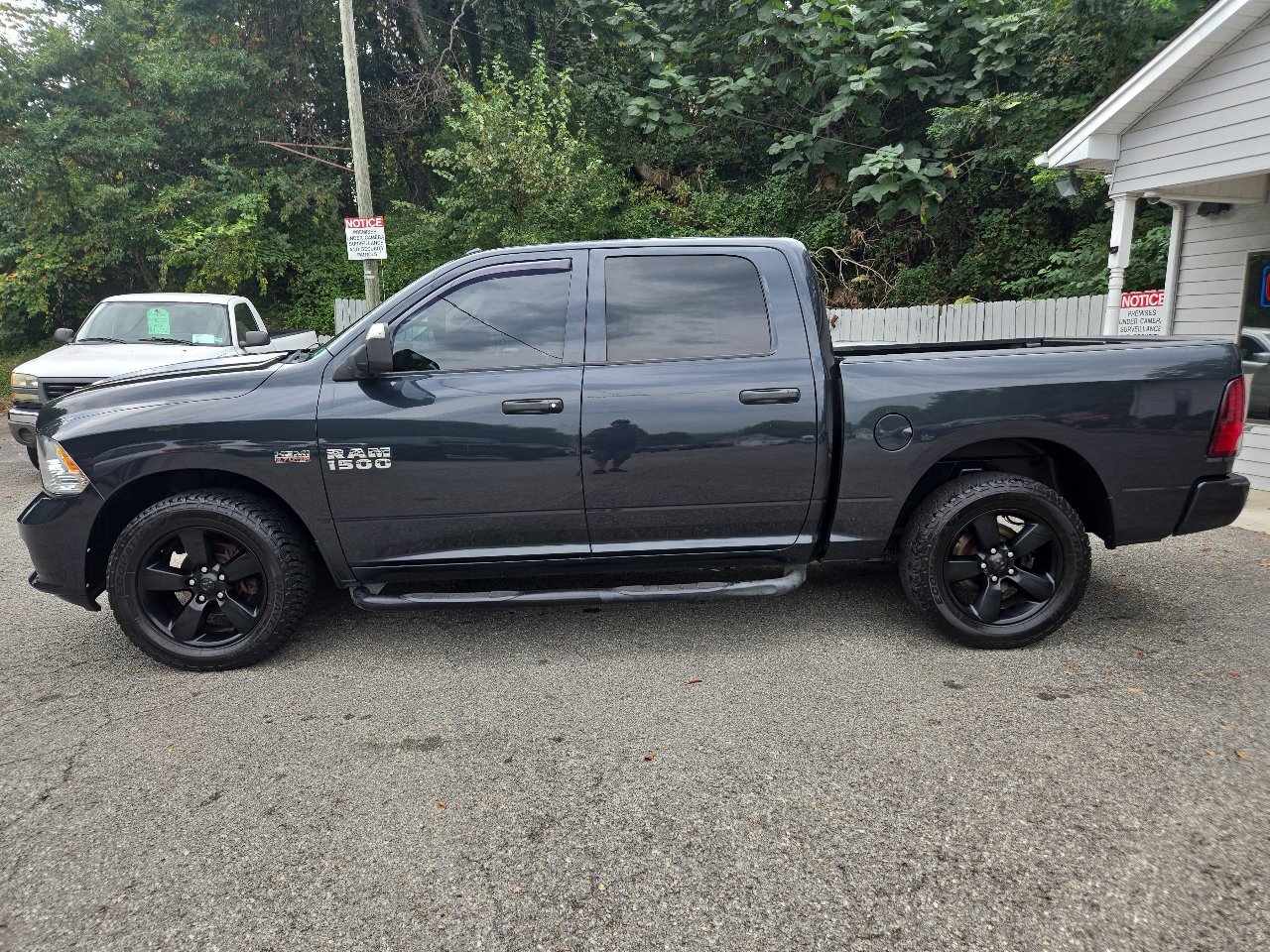Used 2017 RAM 1500 Express w/ Express Value Package image 2
