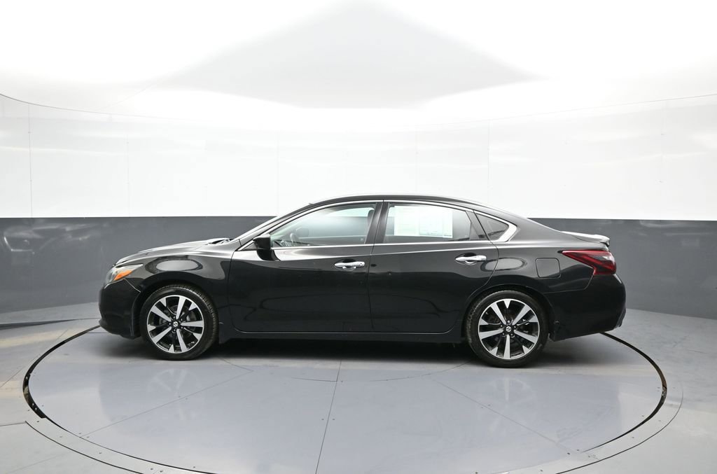 Used 2018 Nissan Altima 2.5 SR FWD image 9