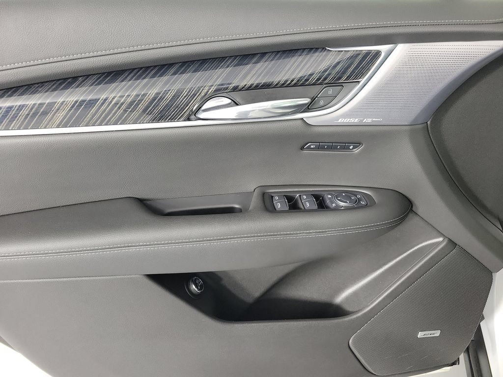 Certified 2023 Cadillac XT6 Premium Luxury FWD image 21