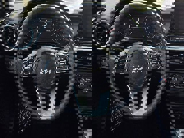 Used 2024 Kia Forte LXS image 18