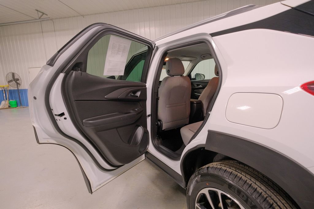 Used 2025 Chevrolet TrailBlazer LT image 27