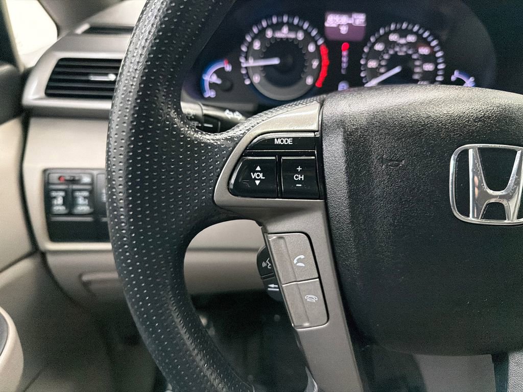 Used 2013 Honda Odyssey EX image 25