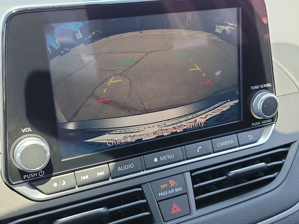 Used 2025 Nissan Altima 2.5 S FWD image 11