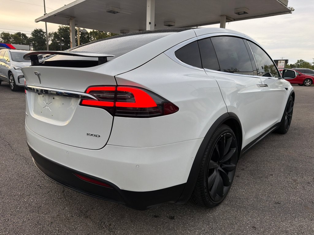 Used 2017 Tesla Model X 100D AWD/4WD image 19