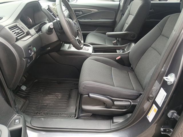 Used 2021 Honda Passport Sport image 29
