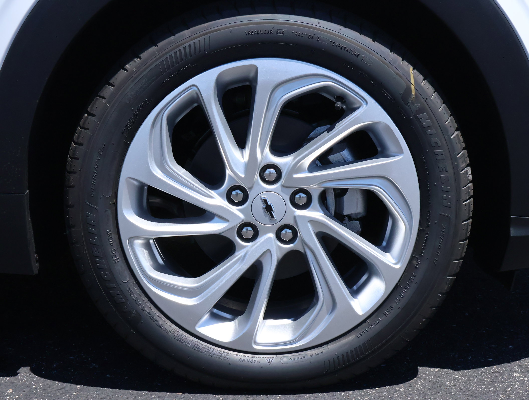 New 2027 Chevrolet Bolt LT FWD image 18