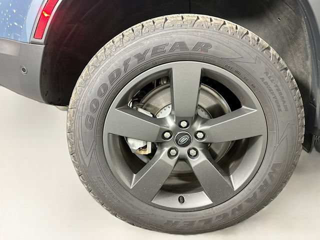 New 2025 Land Rover Defender 110 S AWD/4WD image 26