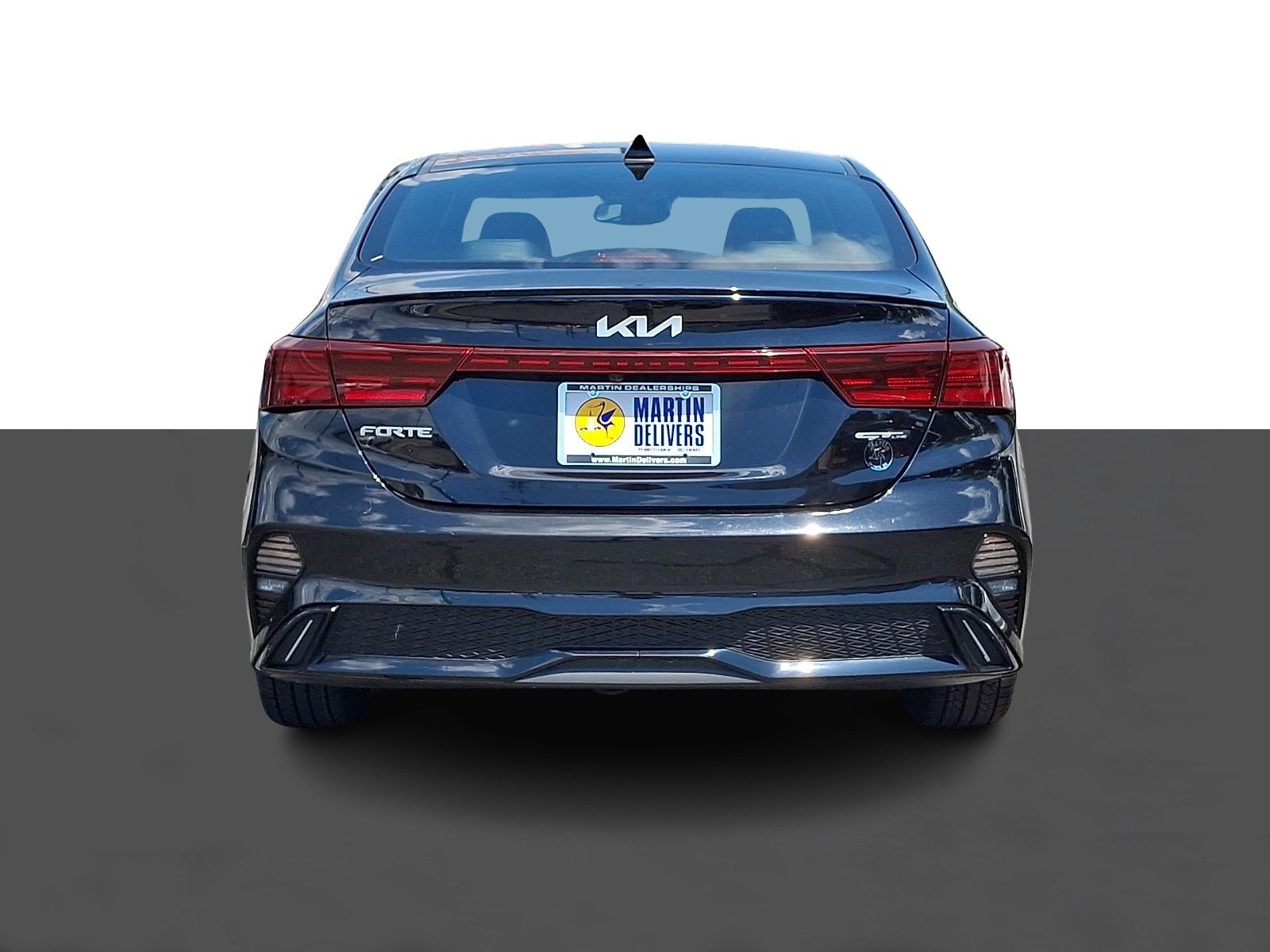 Used 2022 Kia Forte GT-Line w/ GT-Line Premium Package FWD image 5