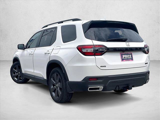 Used 2025 Honda Pilot Sport image 13
