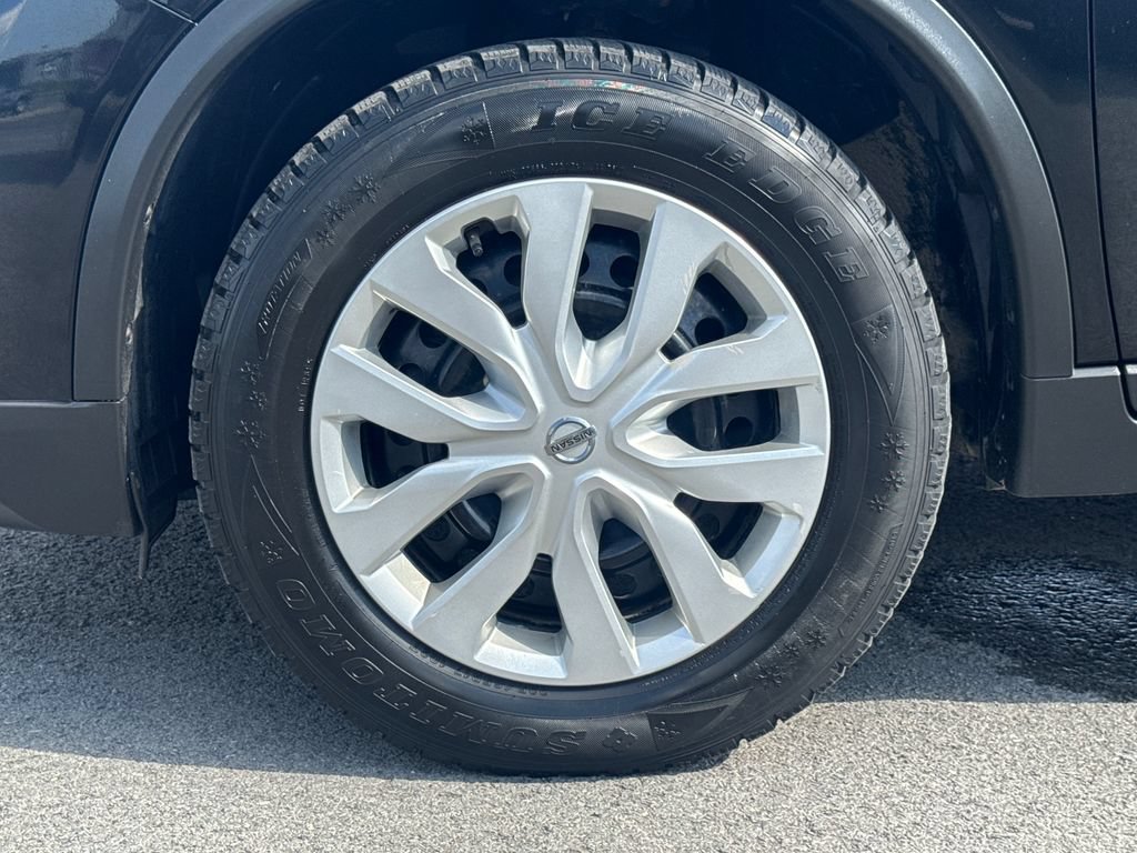 Used 2020 Nissan Rogue S AWD/4WD image 32