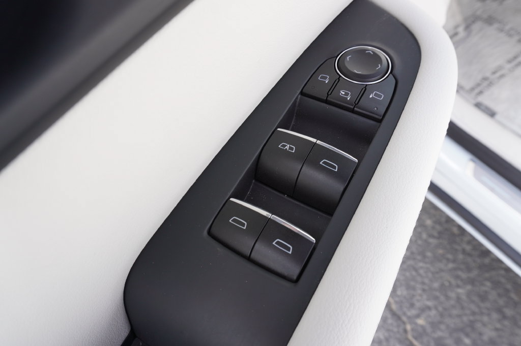 Used 2026 Buick Enclave Avenir w/ Super Cruise Package FWD image 21