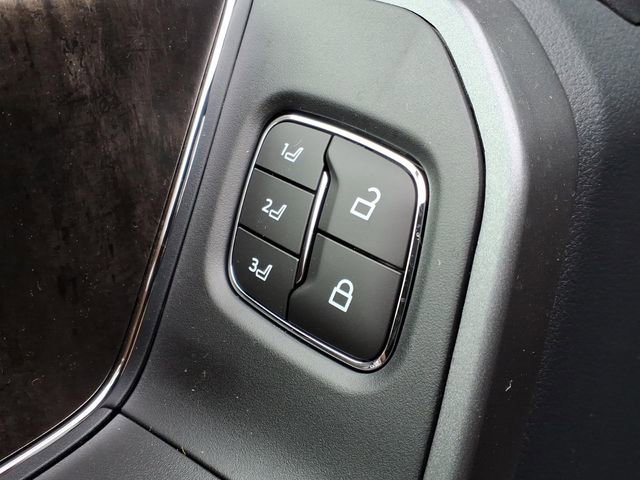 New 2026 Ford F250 Lariat w/ Black Appearance Package image 12