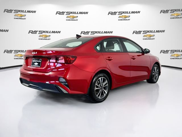 Used 2024 Kia Forte LXS w/ LXS Technology Package FWD image 7