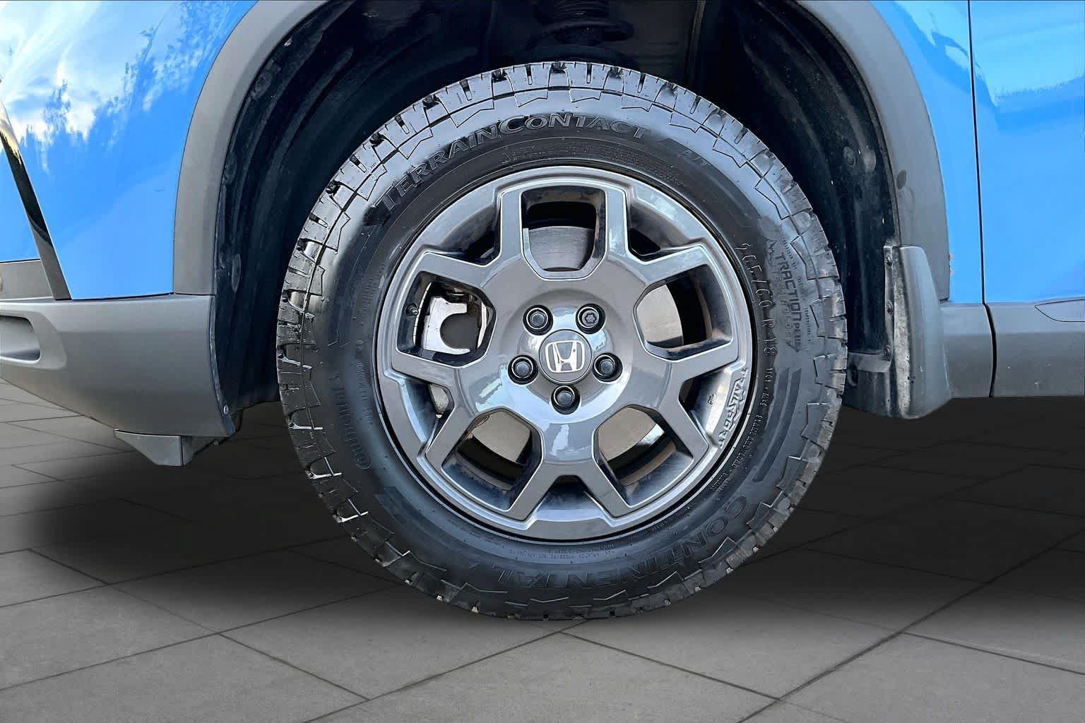 Used 2025 Honda Pilot TrailSport image 10