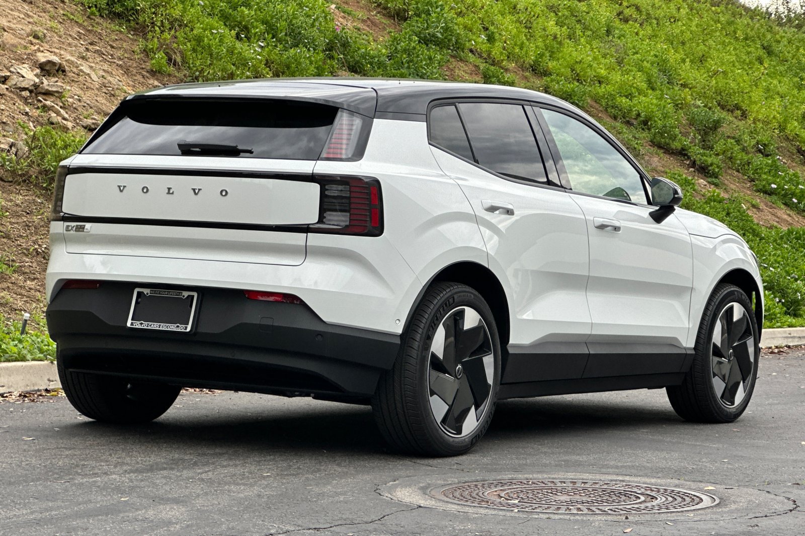 New 2026 Volvo EX30 Ultra AWD/4WD image 4