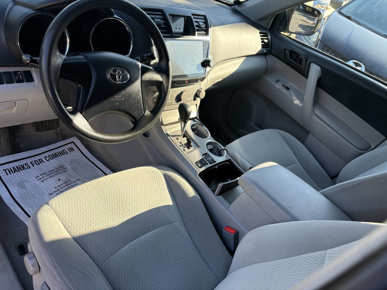 Used 2010 Toyota Highlander 4WD image 6