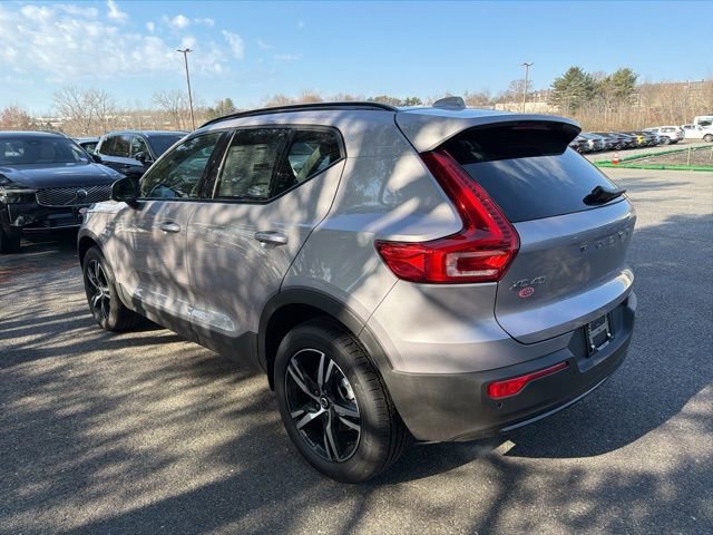 New 2026 Volvo XC40 B5 Core w/ Protection Package Premier image 5
