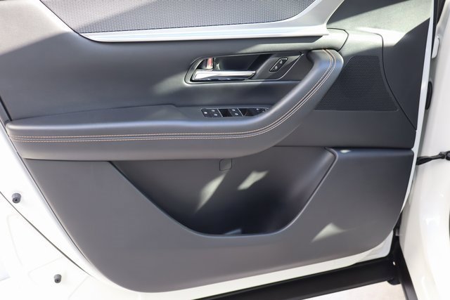 Used 2024 MAZDA CX-90 Plug-In Hybrid w/ Premium Pkg image 28