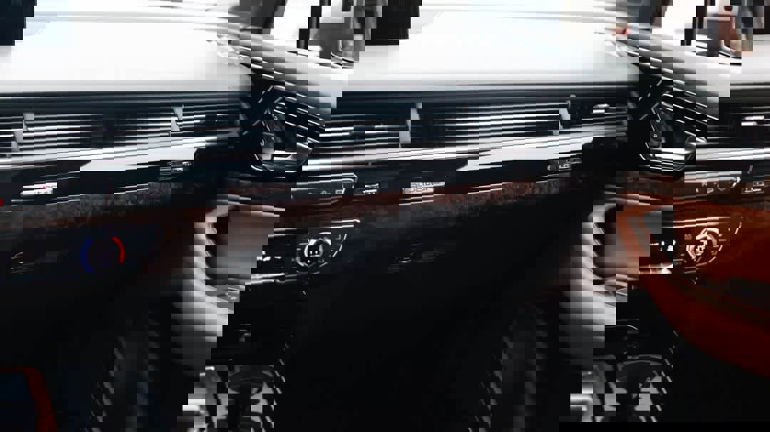 Used 2018 Audi Q7 3.0T Prestige w/ Prestige Package image 43