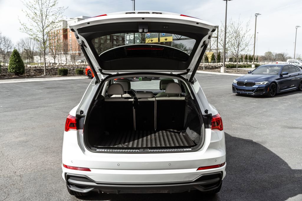 Used 2024 Audi Q3 2.0T Premium image 29