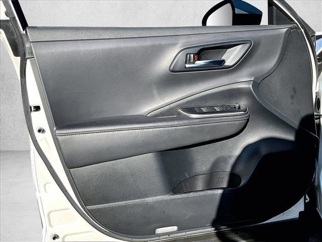 Used 2023 Toyota Crown XLE image 17