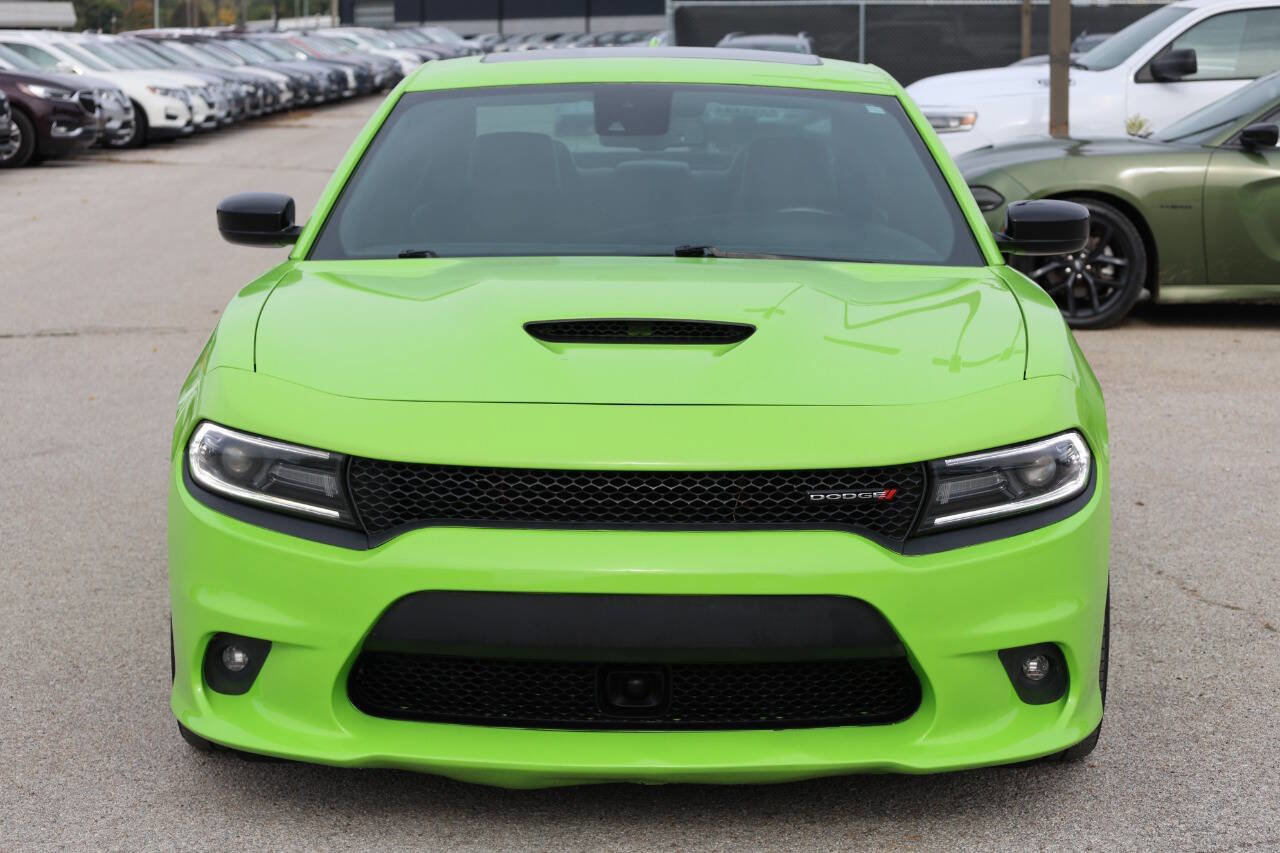 Used 2019 Dodge Charger R/T w/ Plus Group RWD image 5