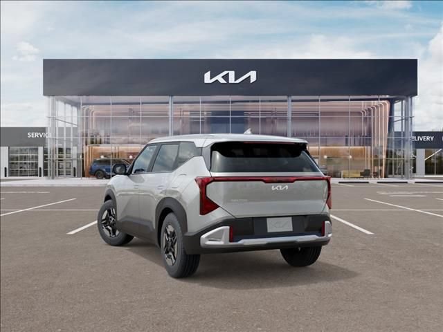 New 2027 Kia Seltos LX FWD image 4