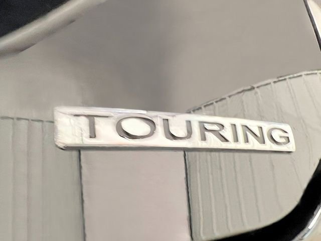 New 2025 Honda Pilot Touring image 6