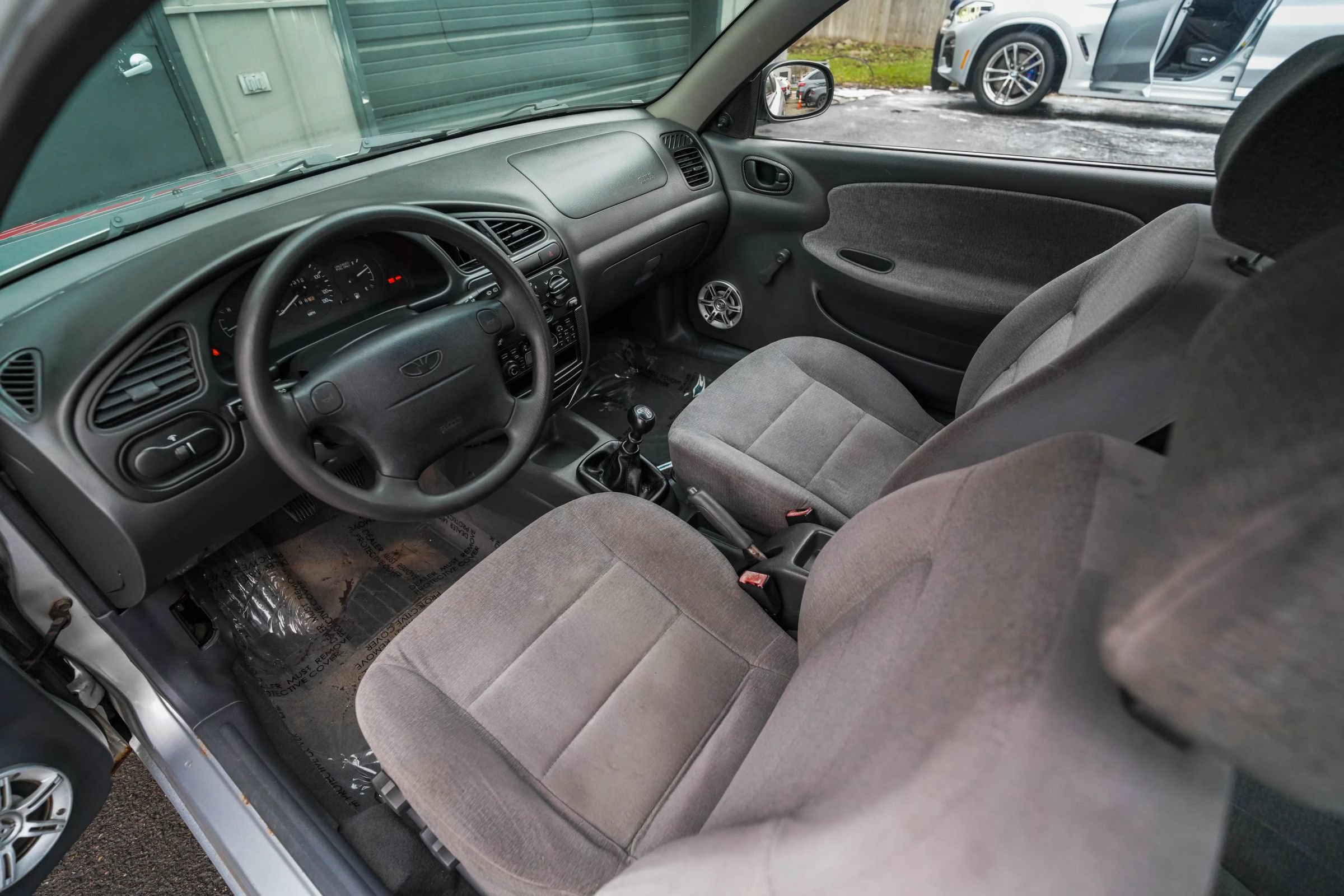 Used 2001 Daewoo Lanos S FWD image 11
