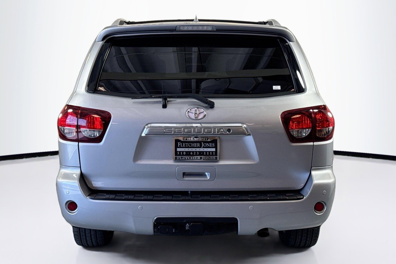 Used 2019 Toyota Sequoia Limited w/ Safety & Convenience Package AWD/4WD image 6