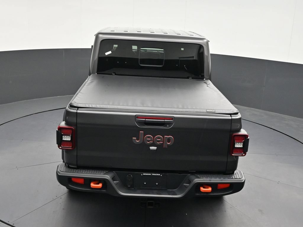Used 2025 Jeep Gladiator Mojave w/ Convenience Group AWD/4WD image 22
