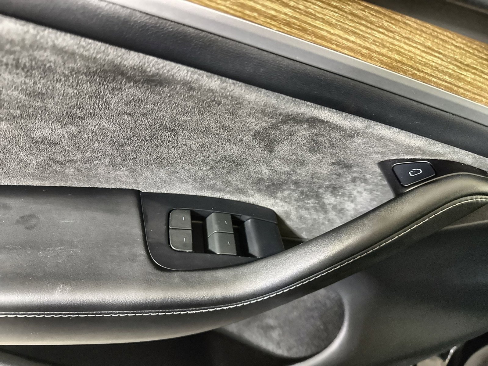 Used 2024 Tesla Model Y Long Range image 15