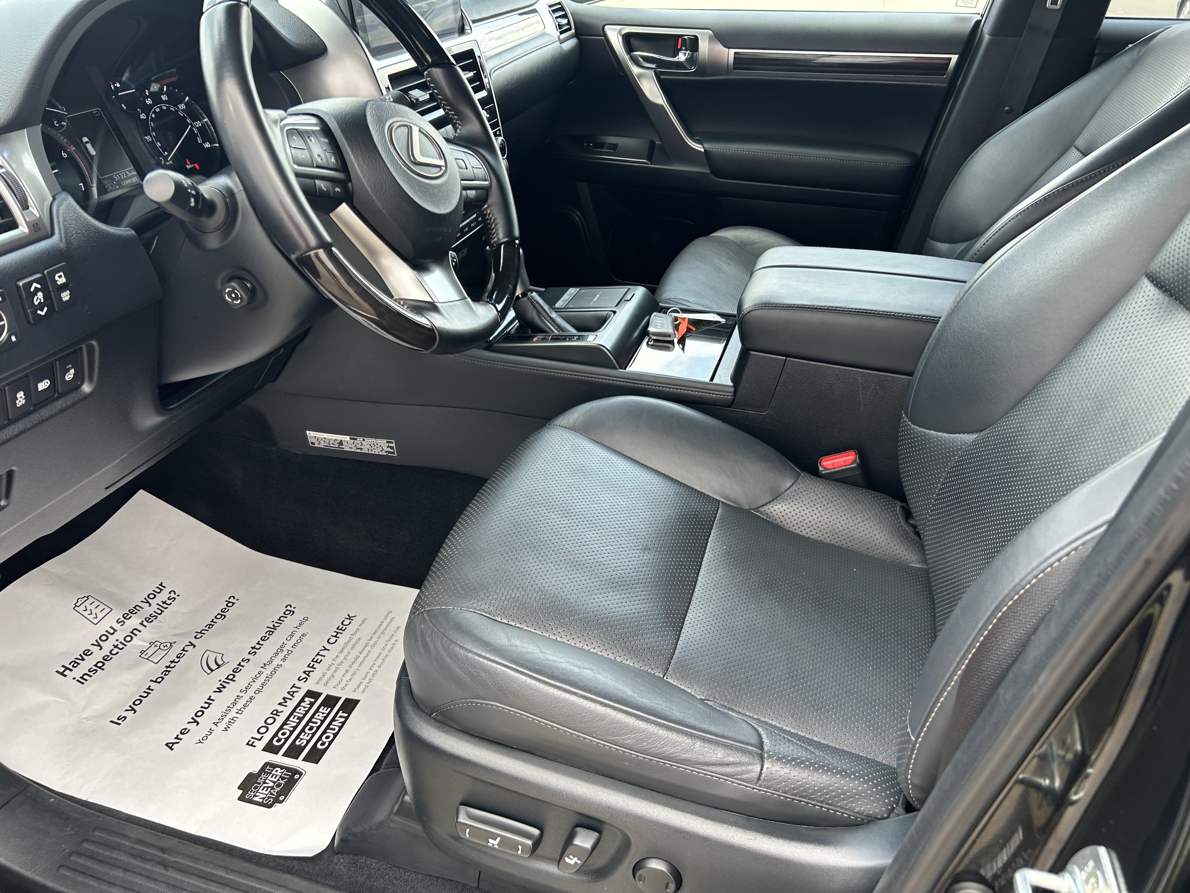 Used 2023 Lexus GX 460 Luxury w/ Sport Design Package AWD/4WD image 12