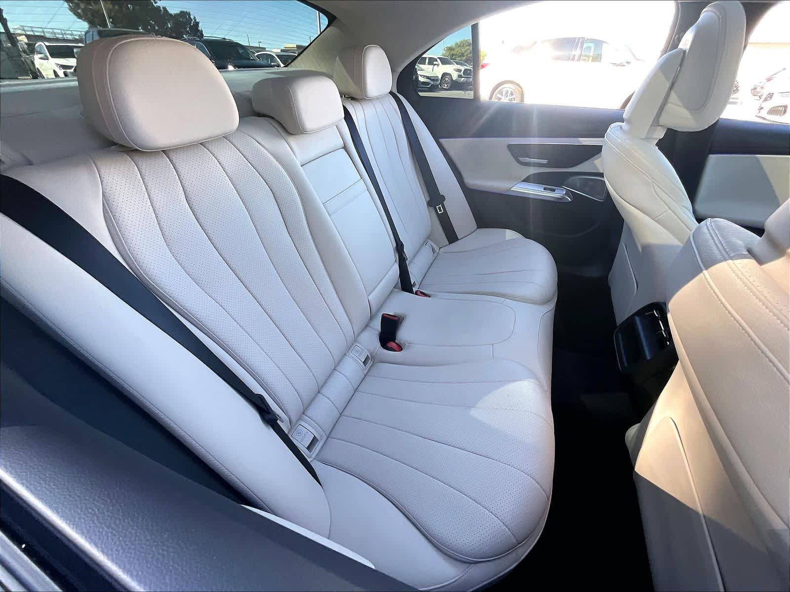 Used 2024 Mercedes-Benz E 450 4MATIC Sedan image 27