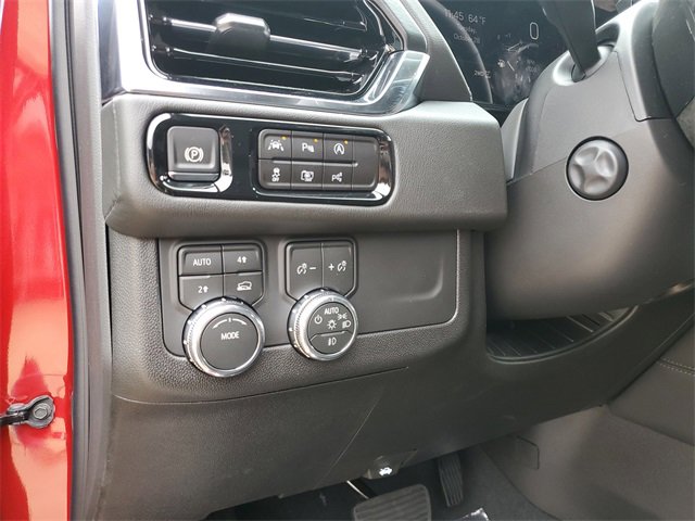 New 2026 GMC Yukon Denali w/ Sun & Power Step Package image 13