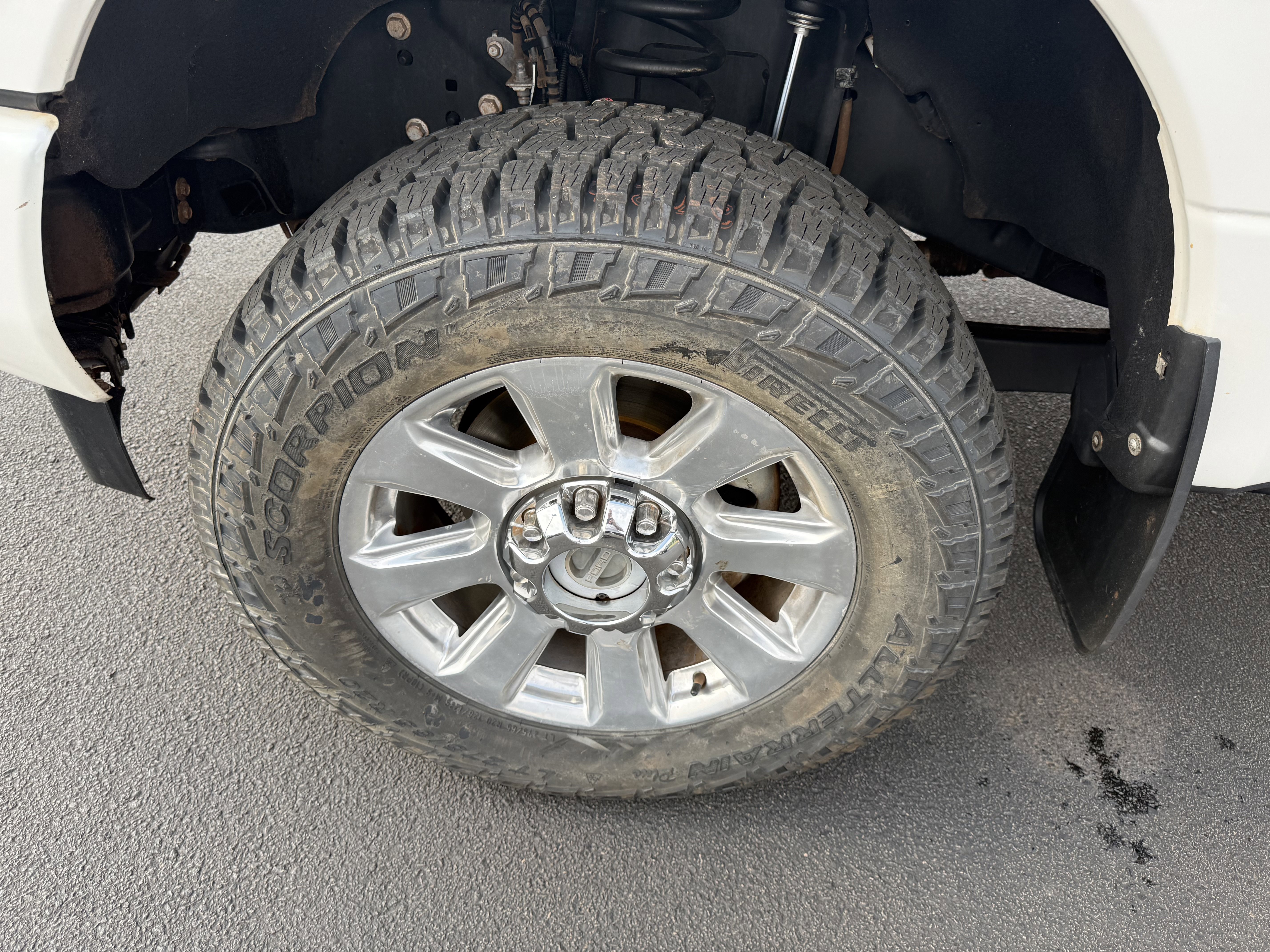Used 2019 Ford F250 Platinum w/ Platinum Ultimate Package AWD/4WD image 5