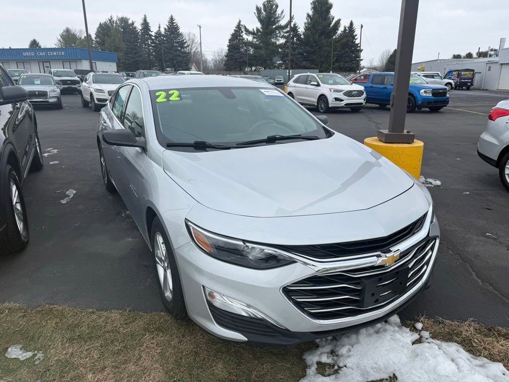 Used 2022 Chevrolet Malibu LS image 3