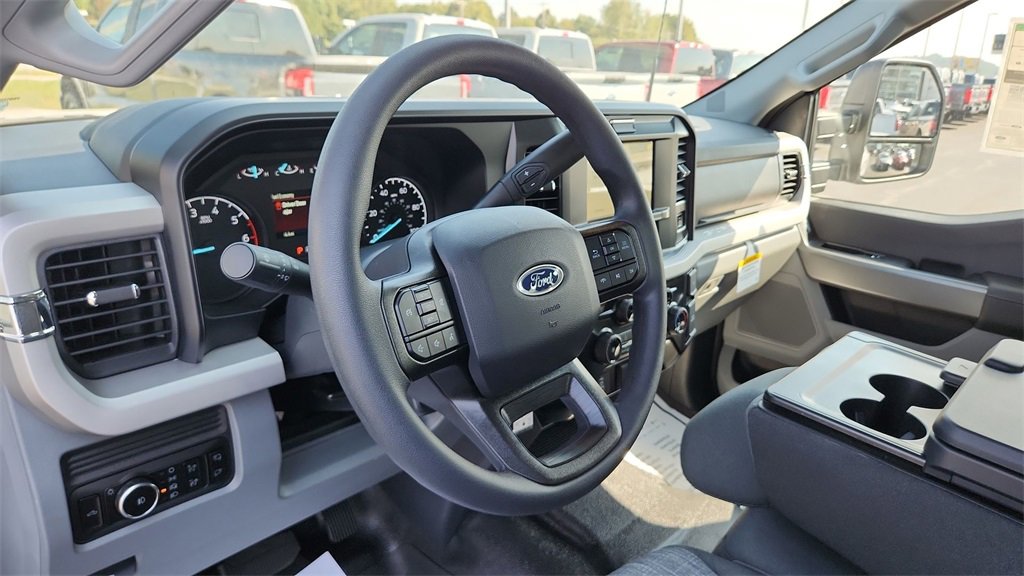 New 2026 Ford F250 XLT w/ FX4 Off-Road Package image 18