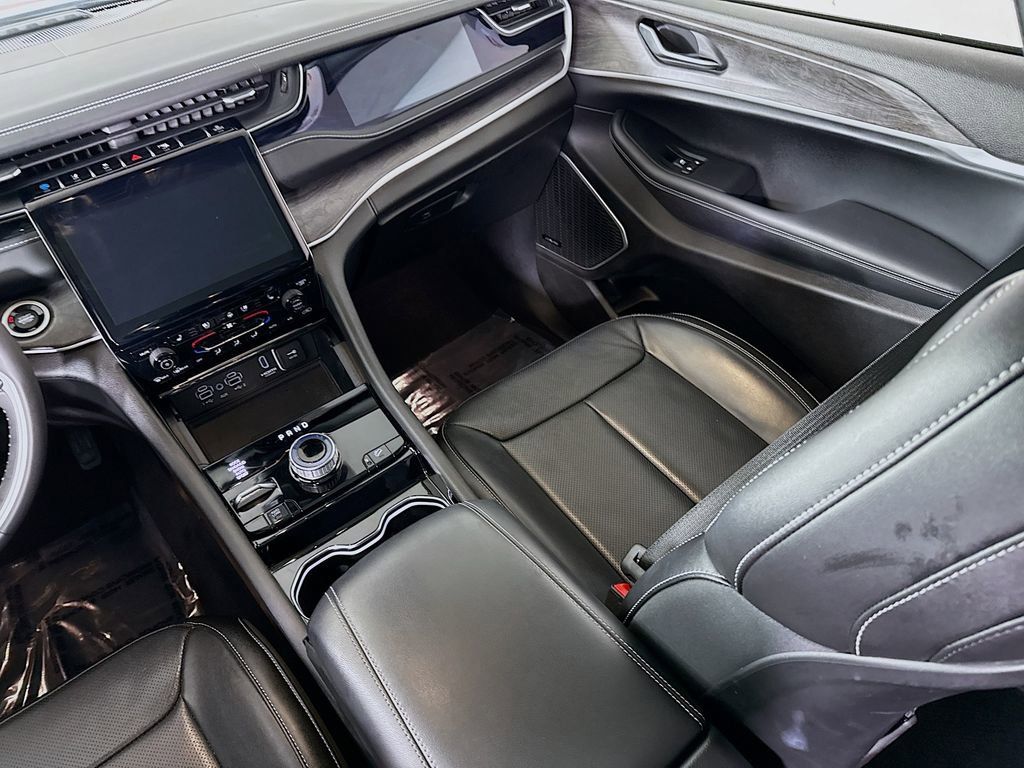 Used 2022 Jeep Grand Cherokee Limited 4xe w/ Luxury Tech Group II image 27