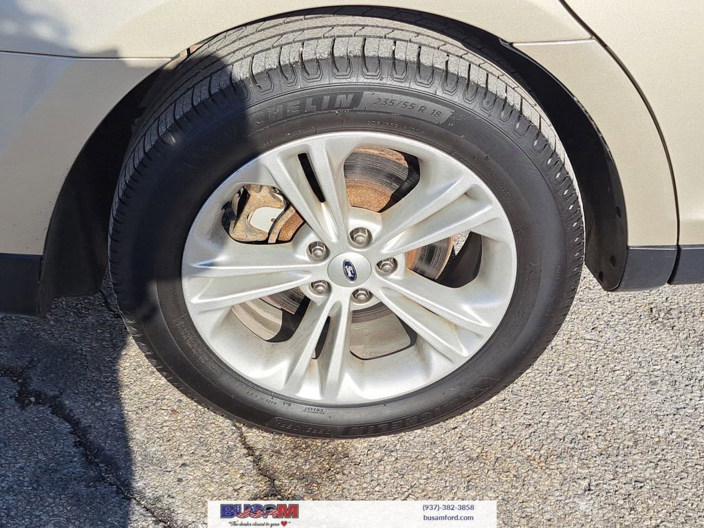 Used 2017 Ford Taurus SE FWD image 5
