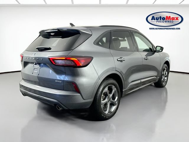 Used 2024 Ford Escape ST-Line image 2
