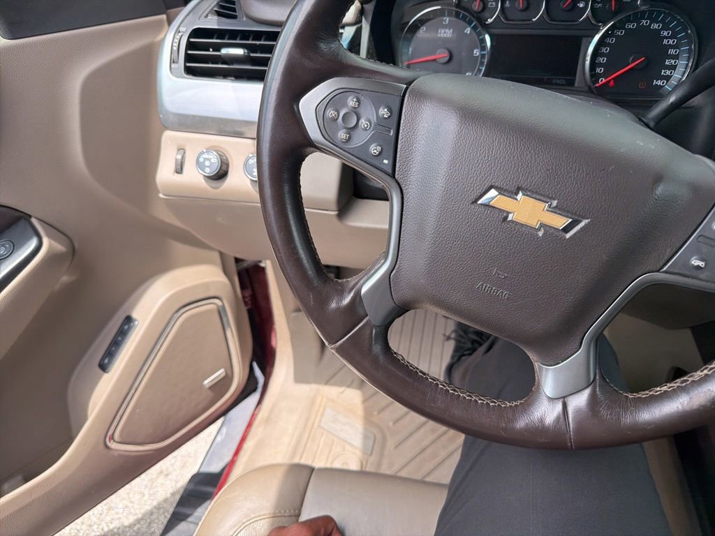 Used 2018 Chevrolet Suburban LT w/ LT Signature Package AWD/4WD image 9