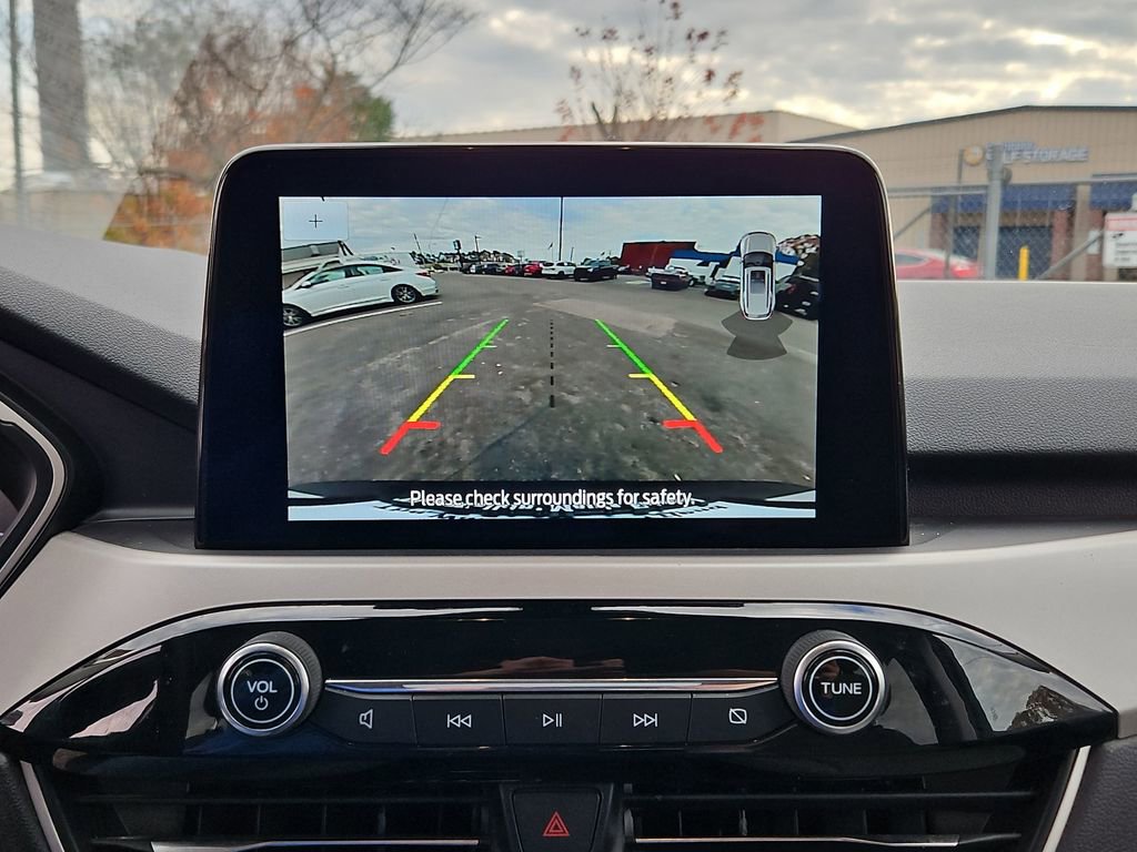 Used 2021 Ford Escape SE image 17