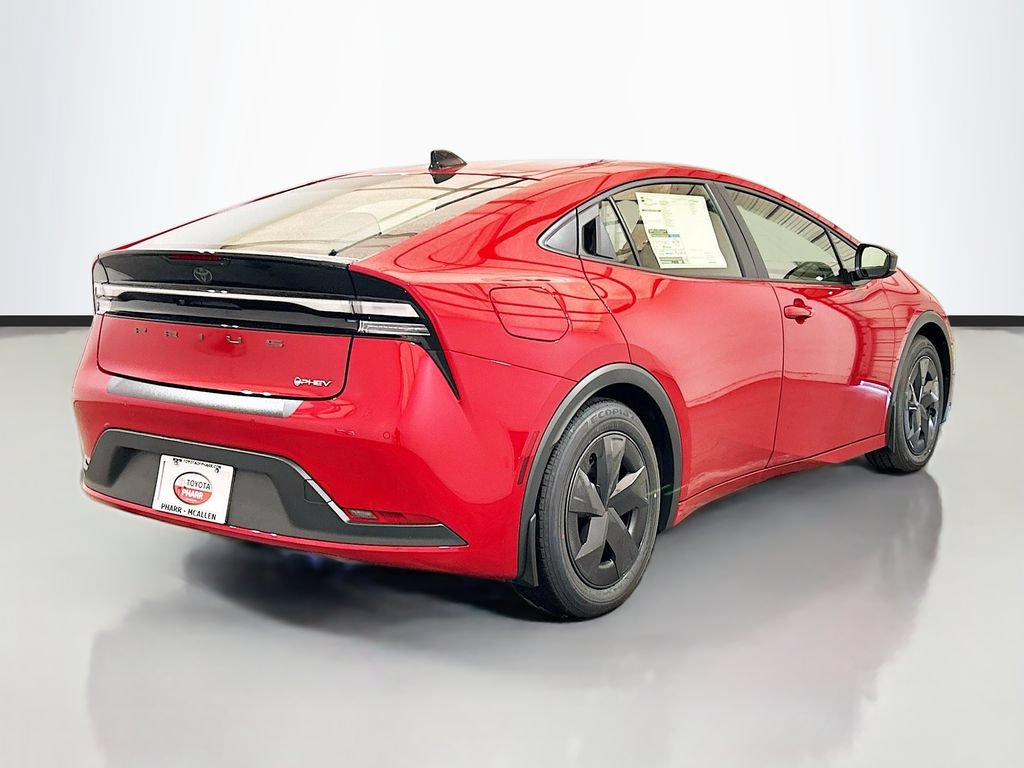 New 2026 Toyota Prius Plug-In Hybrid FWD image 4
