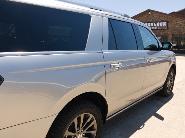 Used 2020 Ford Expedition Max Limited w/ Equipment Group 301A AWD/4WD image 9
