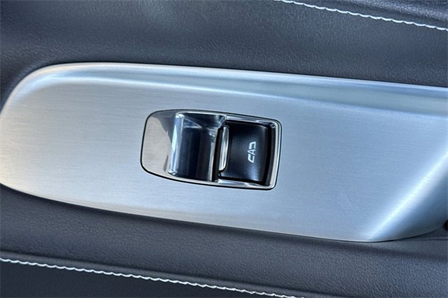 Used 2021 Chevrolet Corvette Stingray Convertible w/ Z51 Performance Package image 20