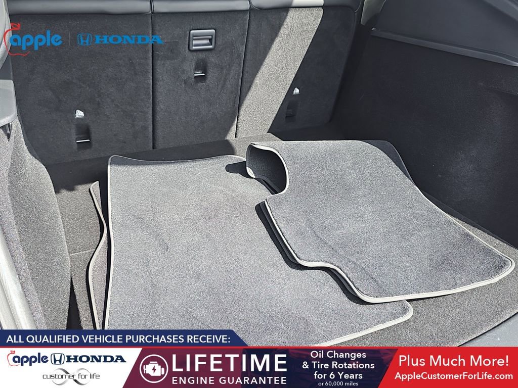 Used 2023 Tesla Model Y Long Range image 31