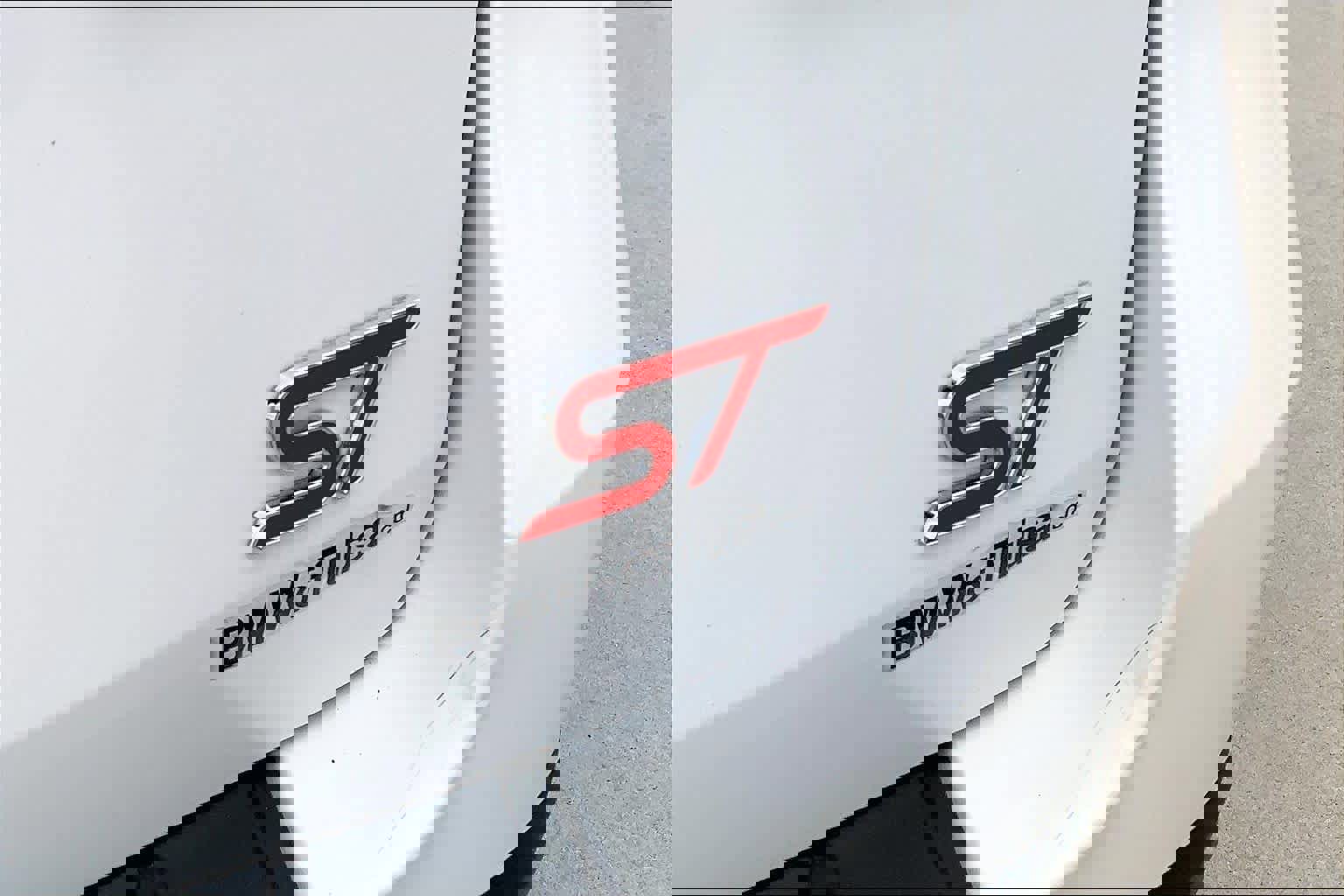 Used 2024 Ford Explorer ST w/ Equipment Group 401A image 9